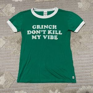PINK VS "Grinch Don't Kill My Vibe" T-Shirt